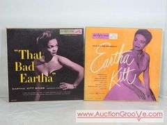 SEVENTEEN 331/3 Vinyl Records. Sarah Vaughan, Martha Kitt, Nat King Cole, Billy Daniels and more. RB1
