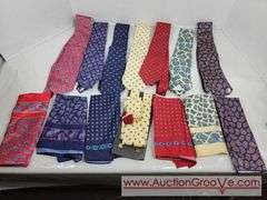 A Bunch of Vintage Men's Ties.