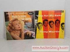 SEVENTEEN 331/3 Vinyl Records. Sarah Vaughan, Martha Kitt, Nat King Cole, Billy Daniels and more. RB1