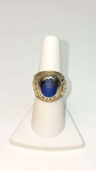 1958 Michigan University 10K Gold Class Ring size 7.5. Weighs 18.5 grams. Reserve removed.. JB