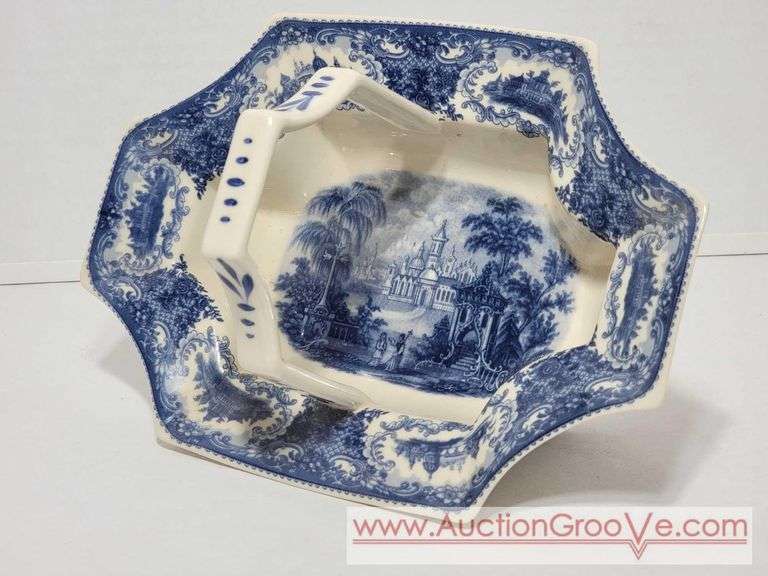 Victoria Ware? Basket Handle Bowl. Old Castles. 9 x 6 x 6.5. LR