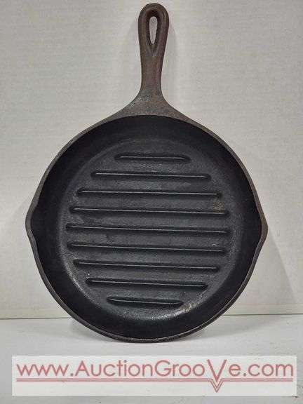 Lodge 6TB Grillet (Grill Skillet) 14 x 9.5 x 2. B1