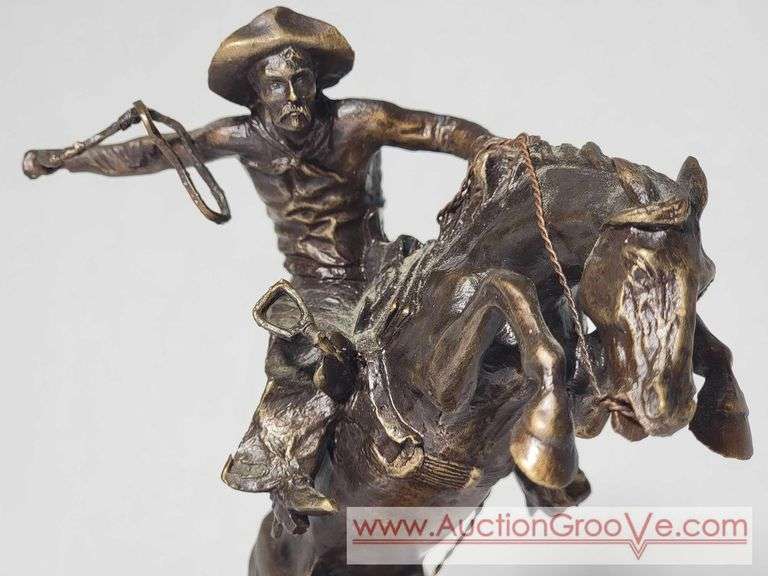 Broncho Buster. Official Issue of the Frederic Remmington, Franklin Mint. 5.5 x 3 x 5.5. LR