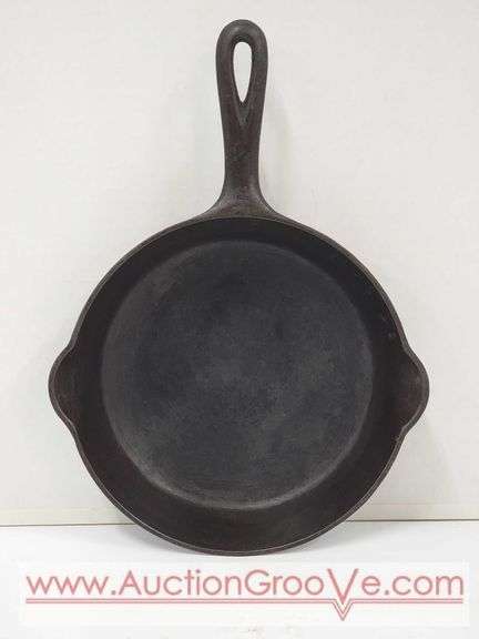 Griswold 5 Cast Iron Skillet. 624B. Pan Surface 6.5". A2