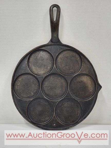Cast Iron Plett Pan. 10" with 3" Plett. A2