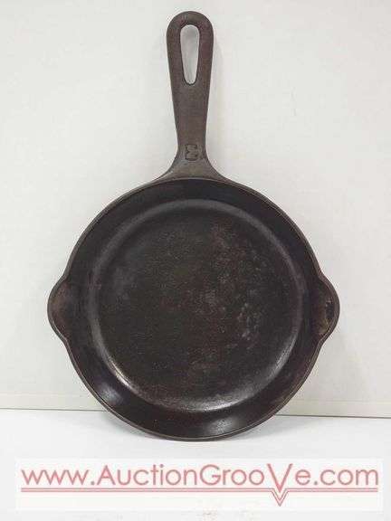 Griswold 3. 709. Cast Iron Skillet. Pan Surface 5.5". A2