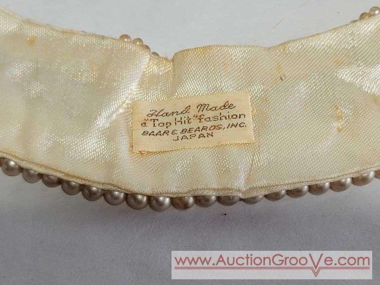 Two 1950s Faux Pearl Collars. XCS