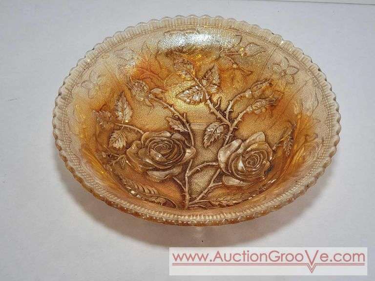 Orange Carnival Glass Luster Rose Bowl. 9 x 3. Needs to be cleaned. XSJ