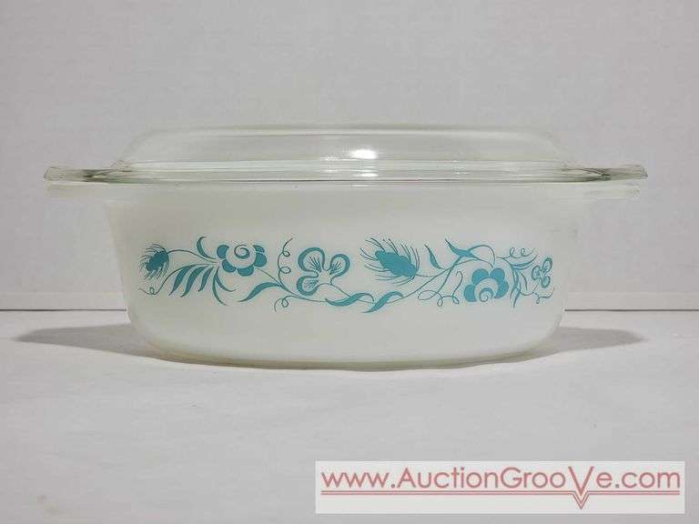 PYREX Blue Medow 1 1/2 qt Casserole Dish. XSJ