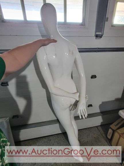 Life Size Model Mannequin. Removable Magnetic Arms. 70 x 24 x 15. No stand. XAB