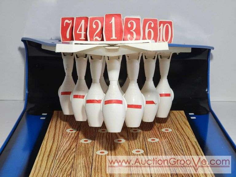 Vintage Tudor Bowling Game. Appears to function properly. 16 x 16 x 8. XSJ