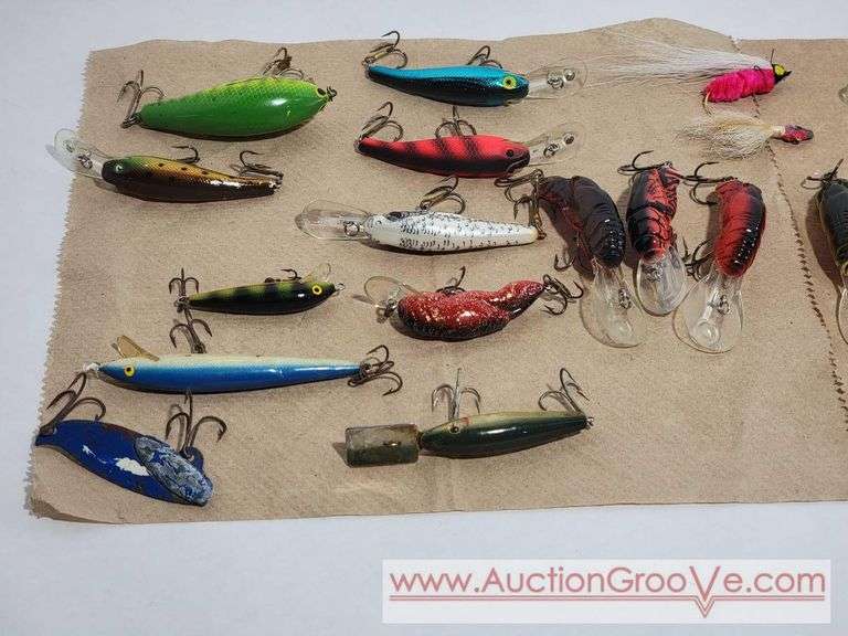 Fishing Lures. Rapala, Cordell, and Rebel. XCS