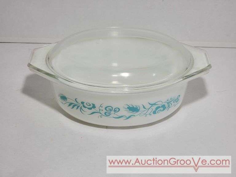 PYREX Blue Medow 1 1/2 qt Casserole Dish. XSJ