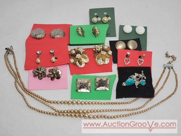 Screwback and Clip on Earrings, Pretty Brooch and a Faux Pearl Necklace. XSJ