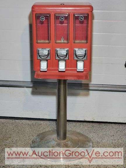 Vintage Candy Machine. 16 x 12 x 43. No keys. XWD