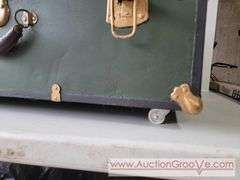 Vintage Steamer Trunk on casters. 30 x 16 x 14. XJC