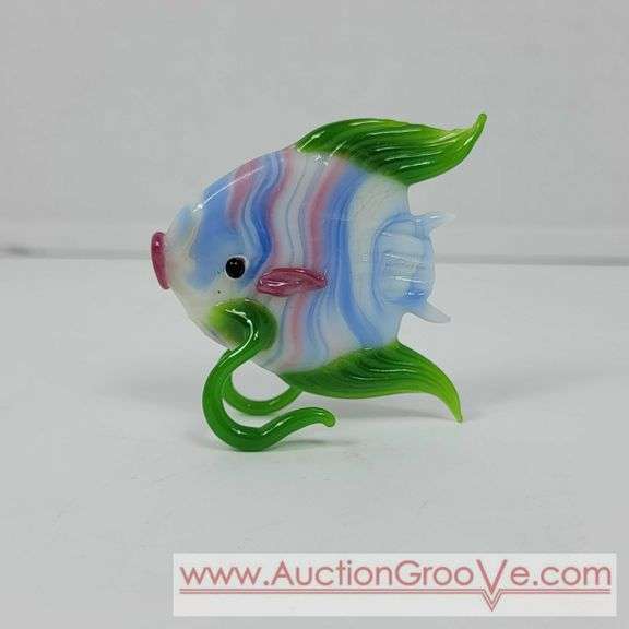 Molded Glass Fish. 2.5 x 2. A