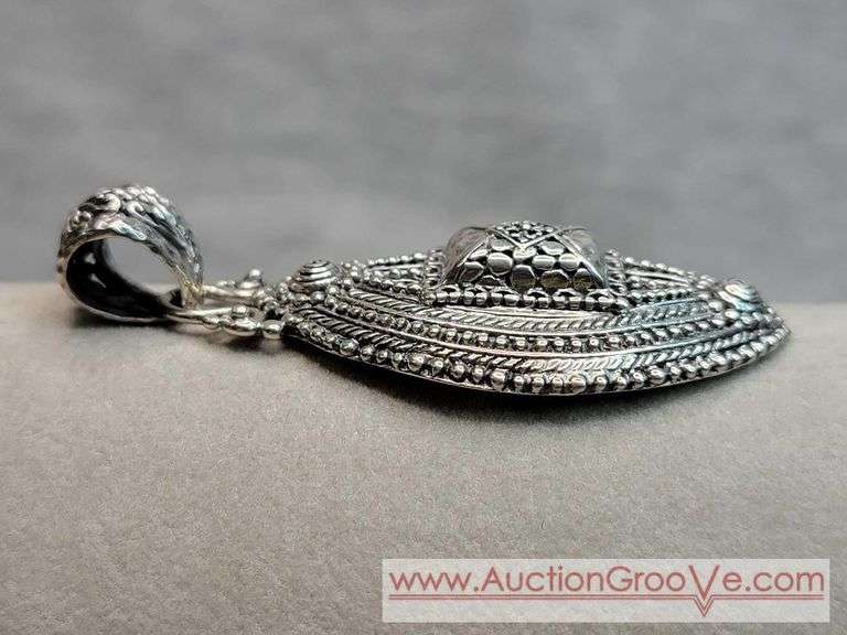 SARDA Sterling Silver Pendant. 11.4g. JB