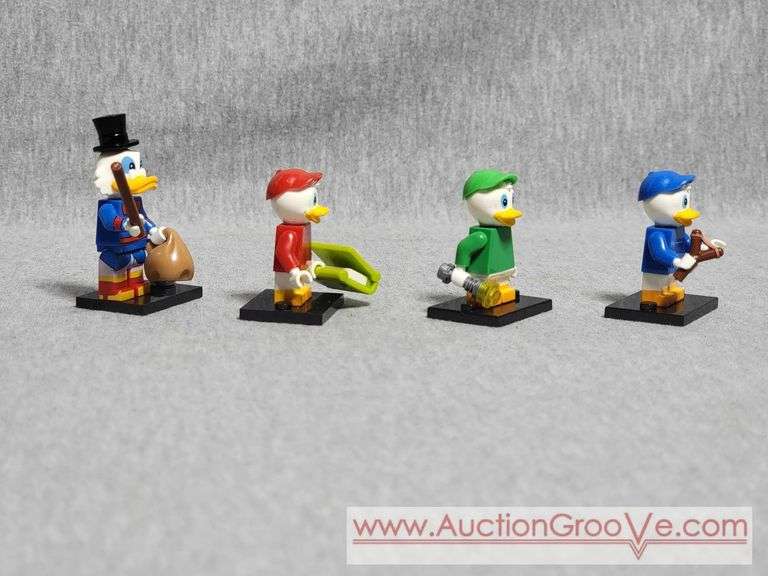 Uncle Scrooge, Huey, Dewey and Louie. Lego Figurines. A1