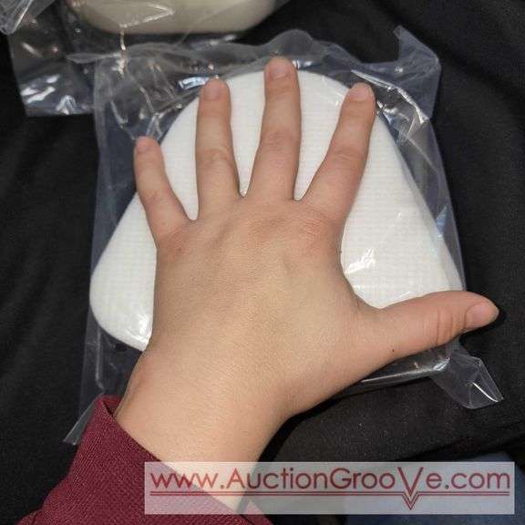 8 new unopened filters for a vacuum cleaner. 6.5 x 6.5 x 1. 2 felt and 2 foam each package. Number on package is X001AMPFHV. T4
