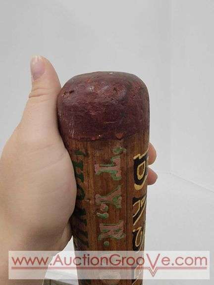 Antique high quality hand printed Baseball Hall of Fame bat Player names. 30". A2
