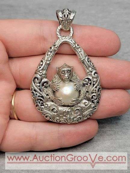 SARDA Sterling Silver Cultured White Mabe Pearl Monkey Ring Size 10 and Pendant. 30g Total. JB
