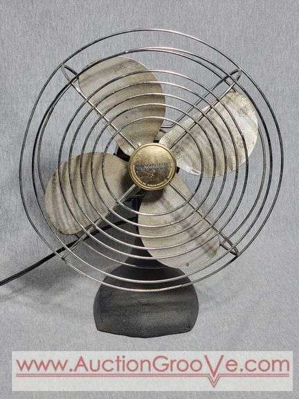 Antique Manning Bowman Metal Fan. Works! 12 x 14. B2