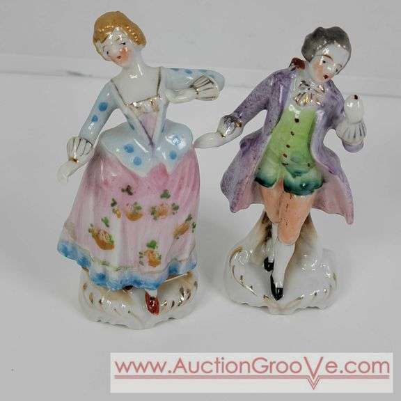 Colonial figurines made in Japan. 4" tall. A