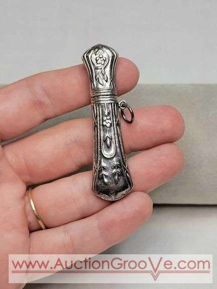 Sterling Silver Needle Case. REO Company. Thailand. MB