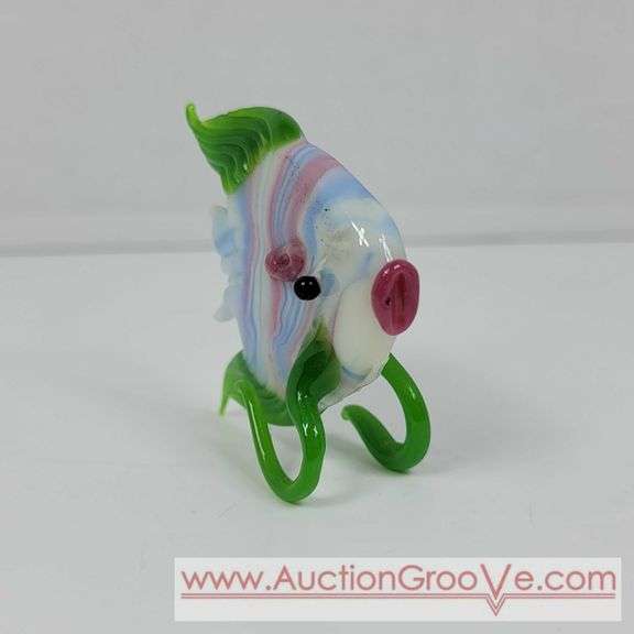 Molded Glass Fish. 2.5 x 2. A