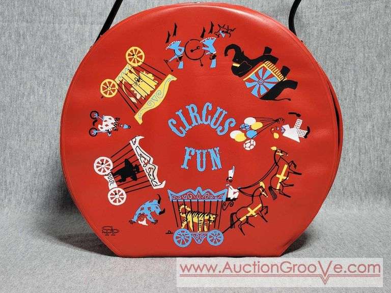 Vintage SPP Vinyl Circus Fun Lunch Box. Rare, Hard to Find. 9 x 3.5 x 8. A2