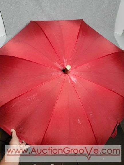 Two Red Umbrellas. A2