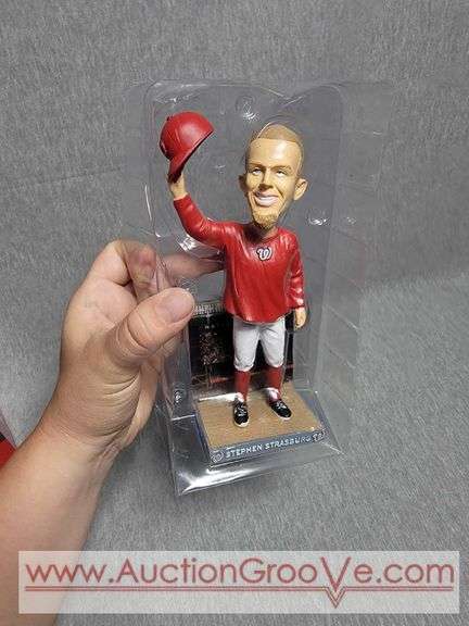 2015 Washington Nationals Stephen Strasburg Bobblehead. A4