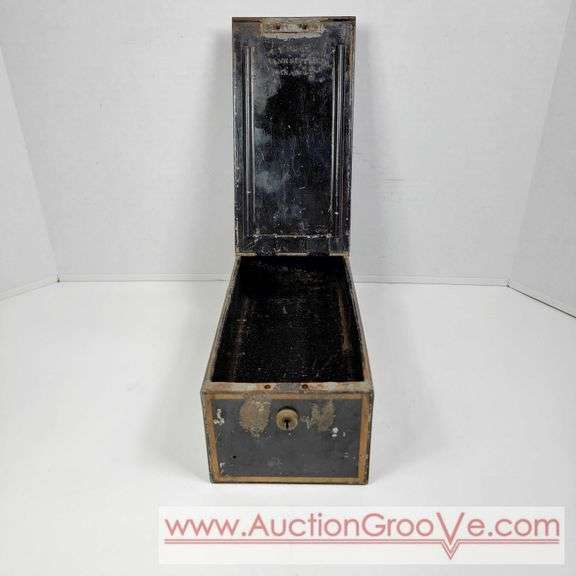 Levey Bros Bank Safe Deposit Box. No key. 5 x 14 x 4. A