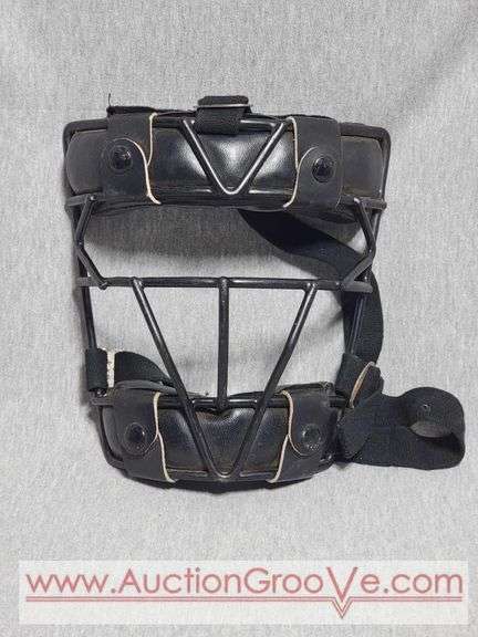 MacGregor B-26 Umpire / Catchers Mask. PLUS Easton Baseball Mit. A4