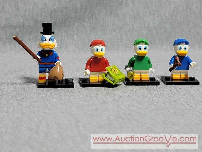 Uncle Scrooge, Huey, Dewey and Louie. Lego Figurines. A1