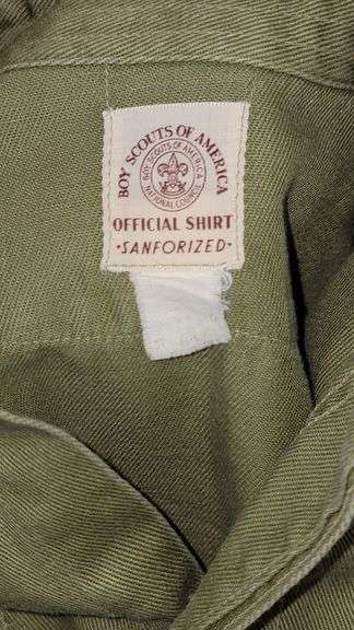 BOY SCOUTS OF AMERICA ~ OFFICIAL SHIRT~ National Counsel ~ Sanforized  with patches. MINNEAPOLIS 106 ~ BE PREPARED ~ B.S.A. ~ BOY SCOUTS OF AMERICA ~ Best guess is size Small. Good condition but zoom 