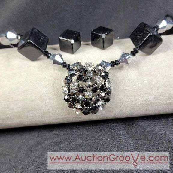 Matching Necklace and Earrings. T5