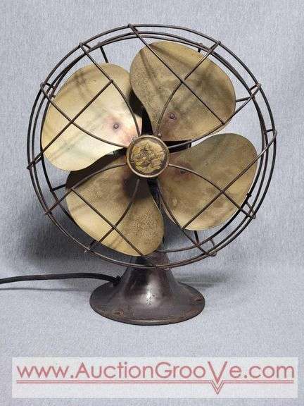 Emerson Electric Metal Antique Fan. WORKS!12 x 14. B2