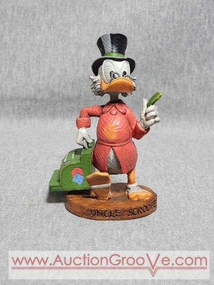 Dark Horse Delux Uncle Scrooge 3. Cash 'N' Carry. 236 of 950. Classic Uncle Scrooge Character Series 2. A1