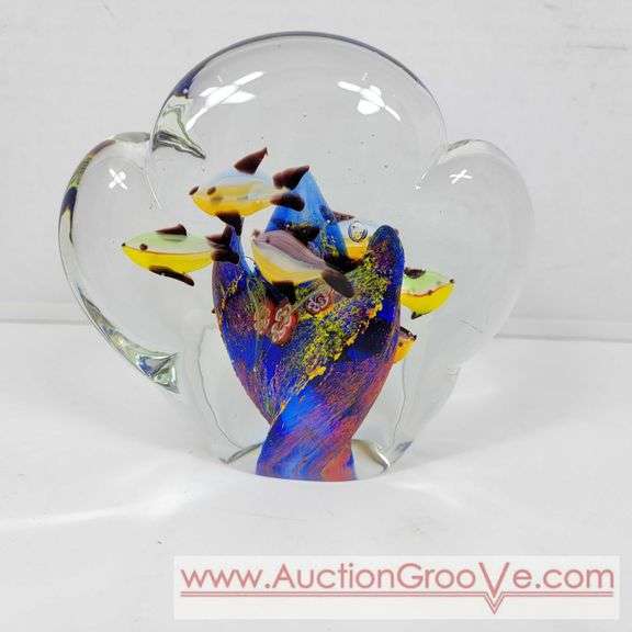 Hand-blown Glass Aquarium with Fish. 6 x 5. A