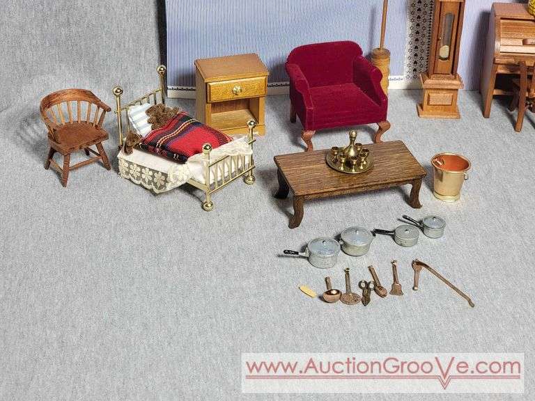 Doll House Furniture. B2