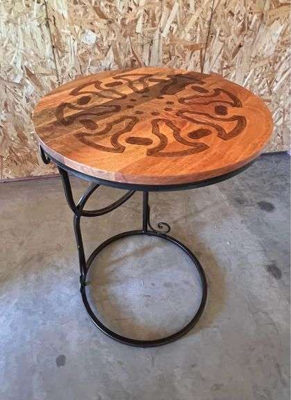 Slide Under Sofa, chair or bed. Tablet Desk. End Table. TV Tray. Snack Table. Side Table. 18" diameter wooden top stands 26.75" high. From Pier One. MA