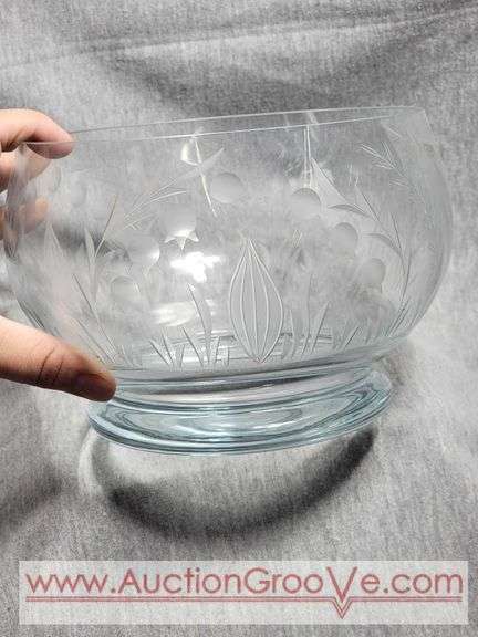 Krosno of Poland. Etched and Cut Crystal Bowl. 7 x 5. A3