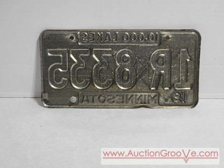 1964 Minnesota 10,000 Lakes License Plates. A4