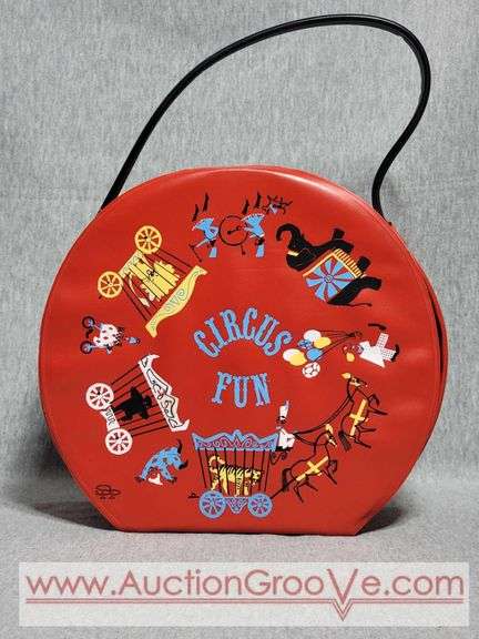 Vintage SPP Vinyl Circus Fun Lunch Box. Rare, Hard to Find. 9 x 3.5 x 8. A2