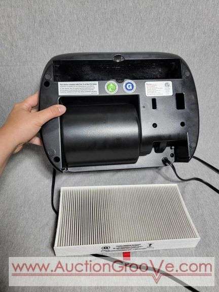 Honeywell True HEPA Tabletop Portable Air Purifier, model HPA020B. T4