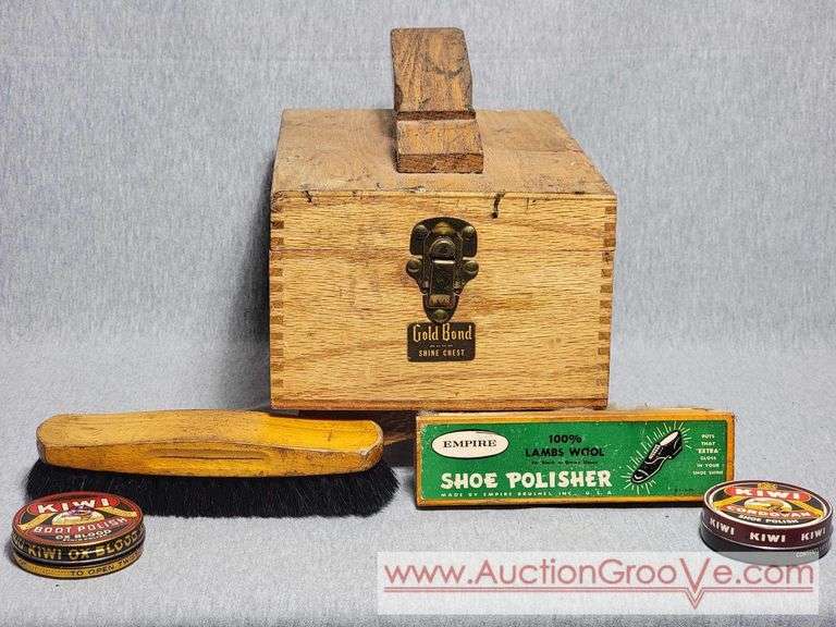 Gold Bond Shine Chest. Shoe Shine Box with Brushes. B2