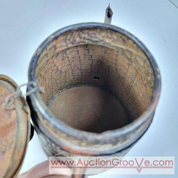 Metal tea Kettle. Decoration only. 9 x 9. A