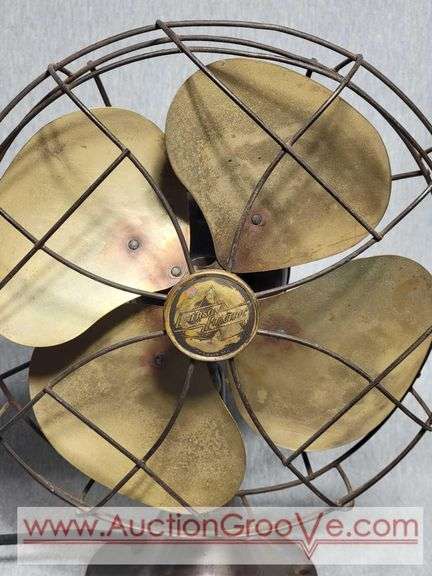 Emerson Electric Metal Antique Fan. WORKS!12 x 14. B2